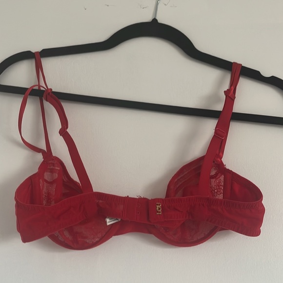 Lou Red laced bra - Picture 2 of 2